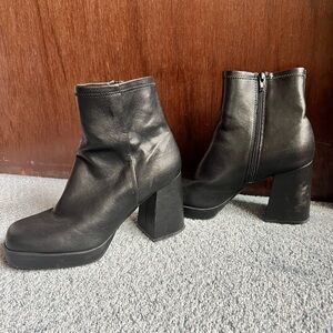 Steve Madden Black Leather Platform Block Heel Booties